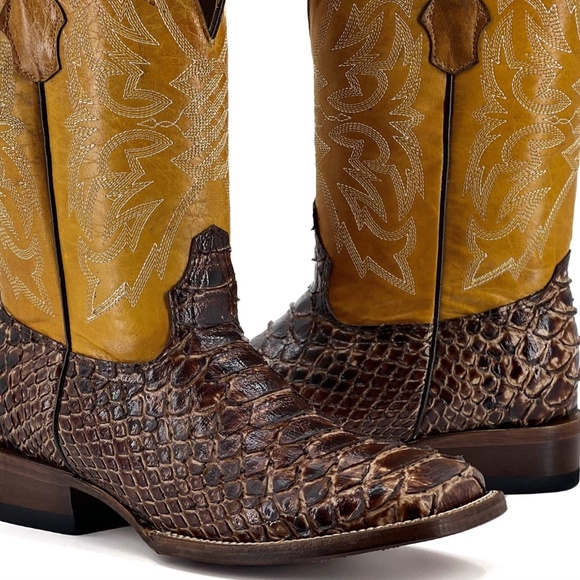 Men’s Handmade Orix Python – Square Toe - Picture 3 of 4